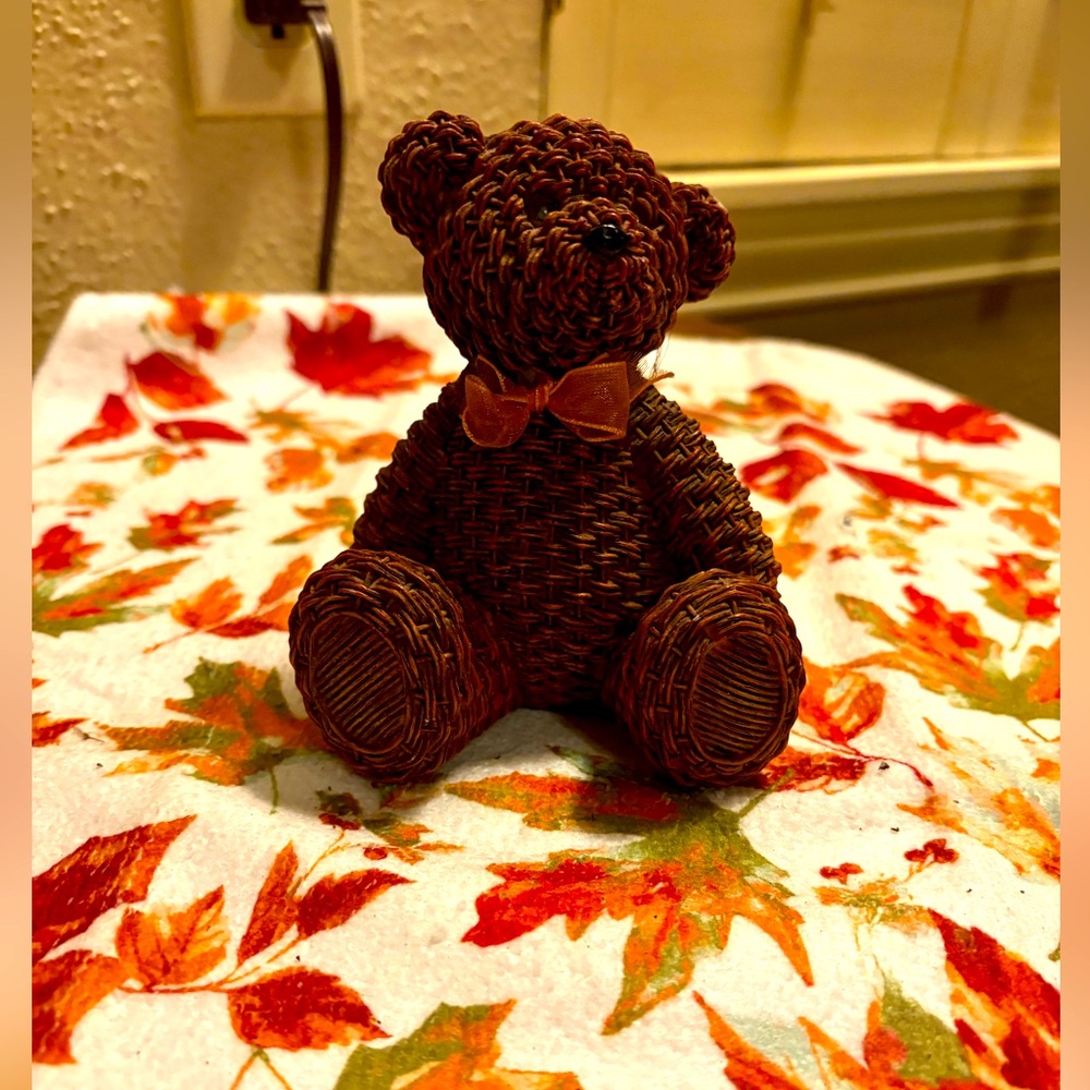 Resin Small Bear that Looks Like Wicker